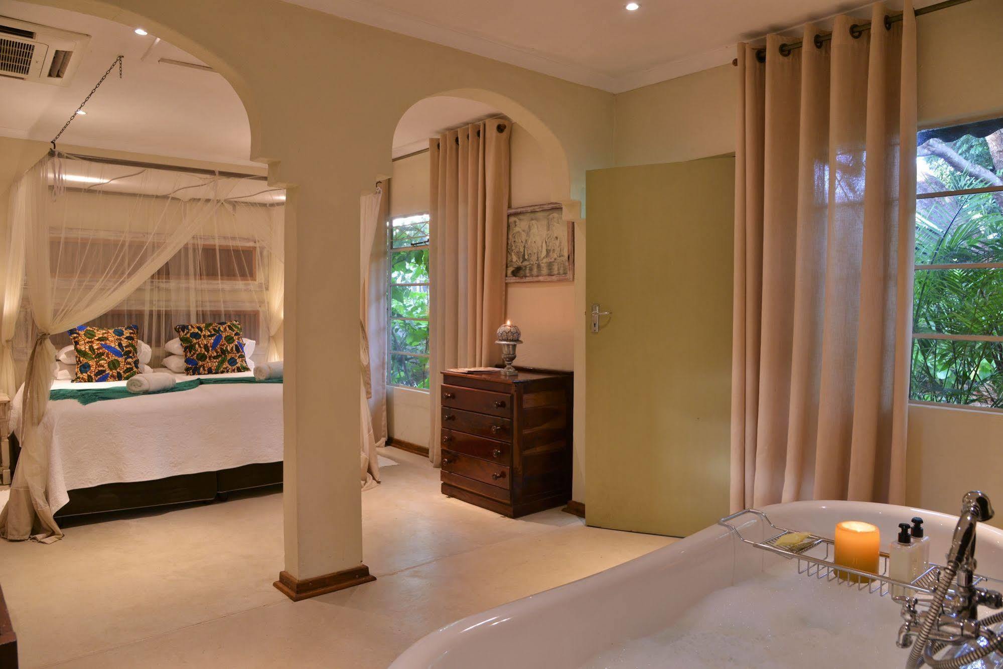 Bayete Guest Lodge Victoria Falls Exterior foto