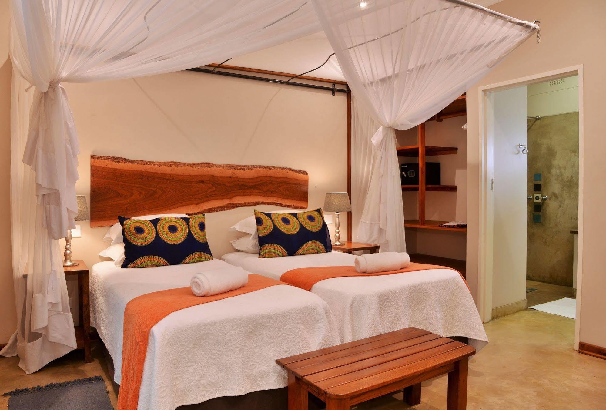 Bayete Guest Lodge Victoria Falls Exterior foto